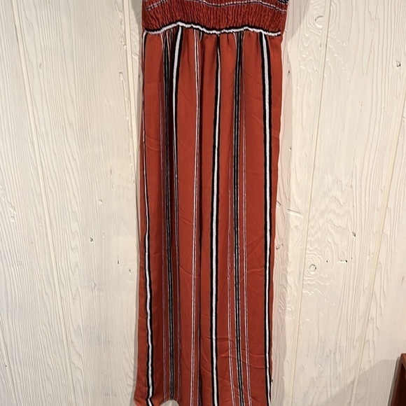 INSPIRED Hearts wide leg Jumpsuit size m - Picture 6 of 9